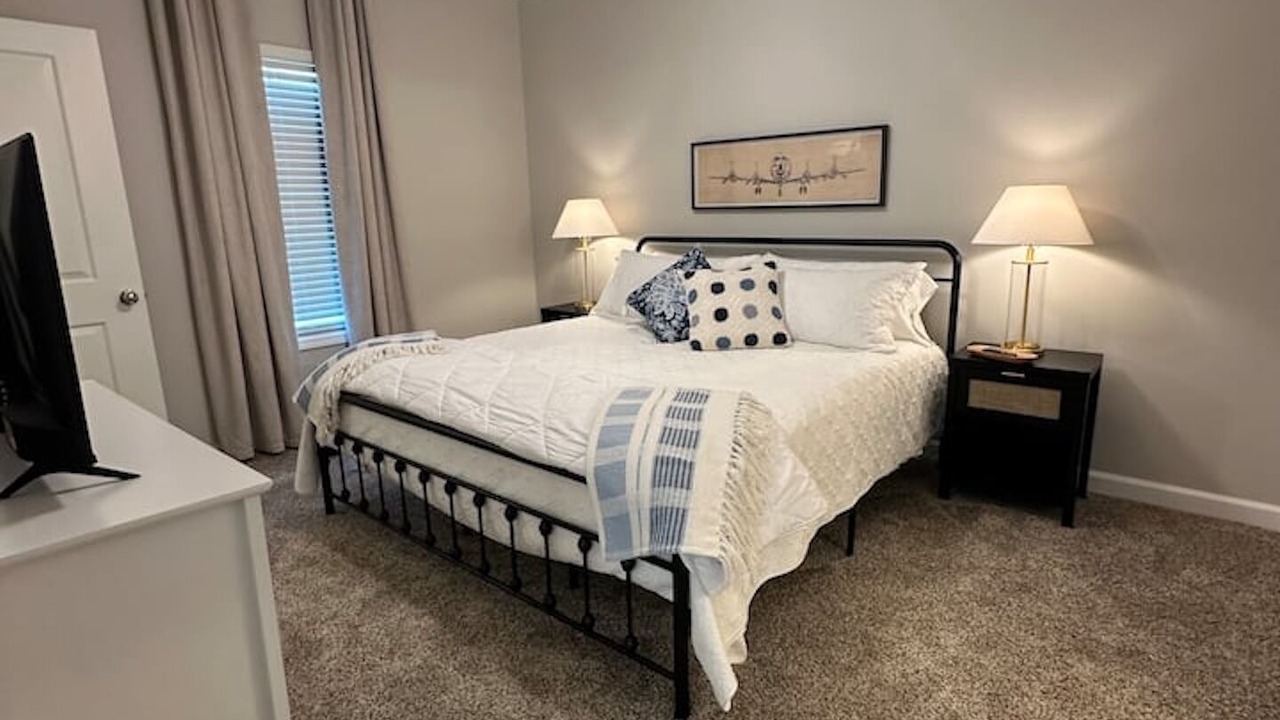 Photo of Bedroom in Midland City