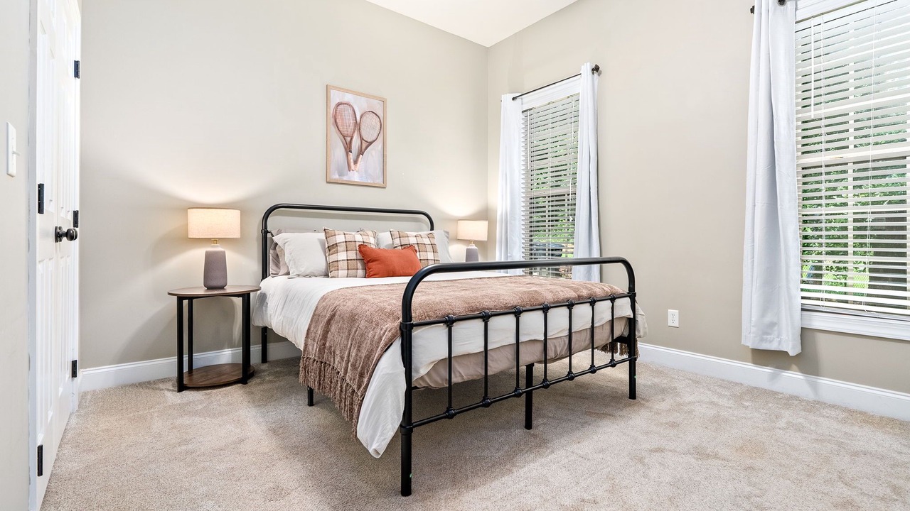 Photo of Bedroom in Opelika