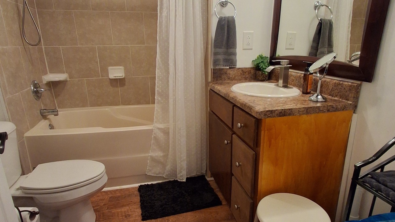 Photo of Bathroom in Shorterville