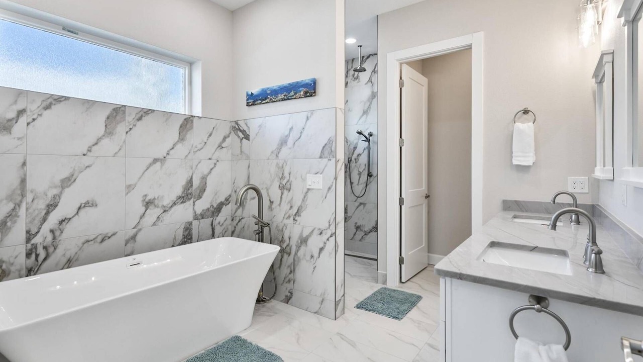 Photo of Bathroom in Palm Harbor
