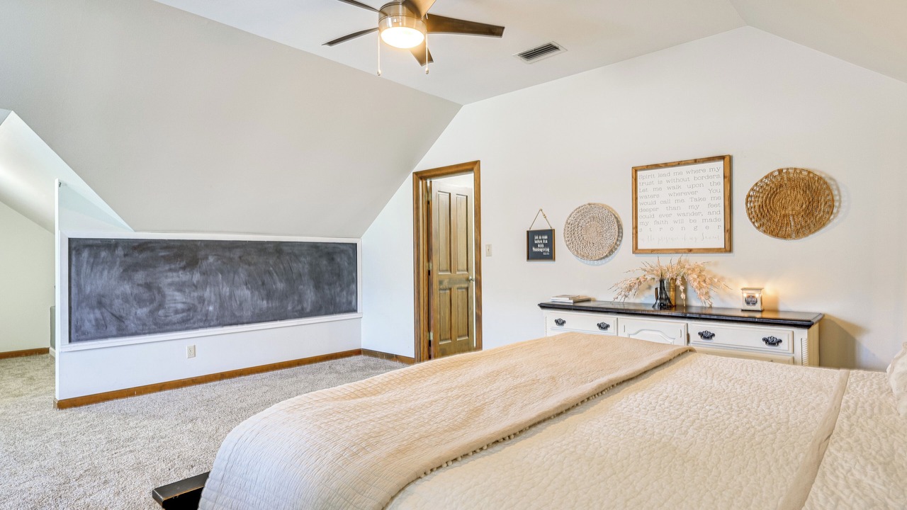 Photo of Bedroom in Ono Island