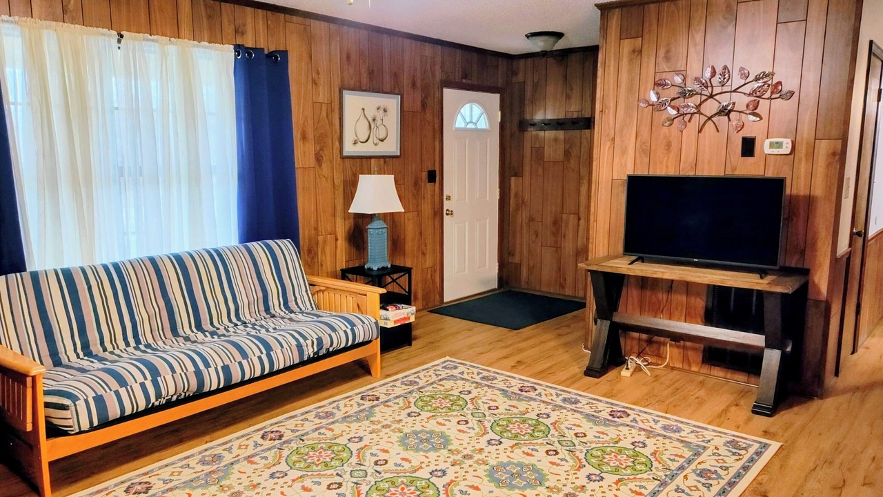Photo of Livingroom in Corinth
