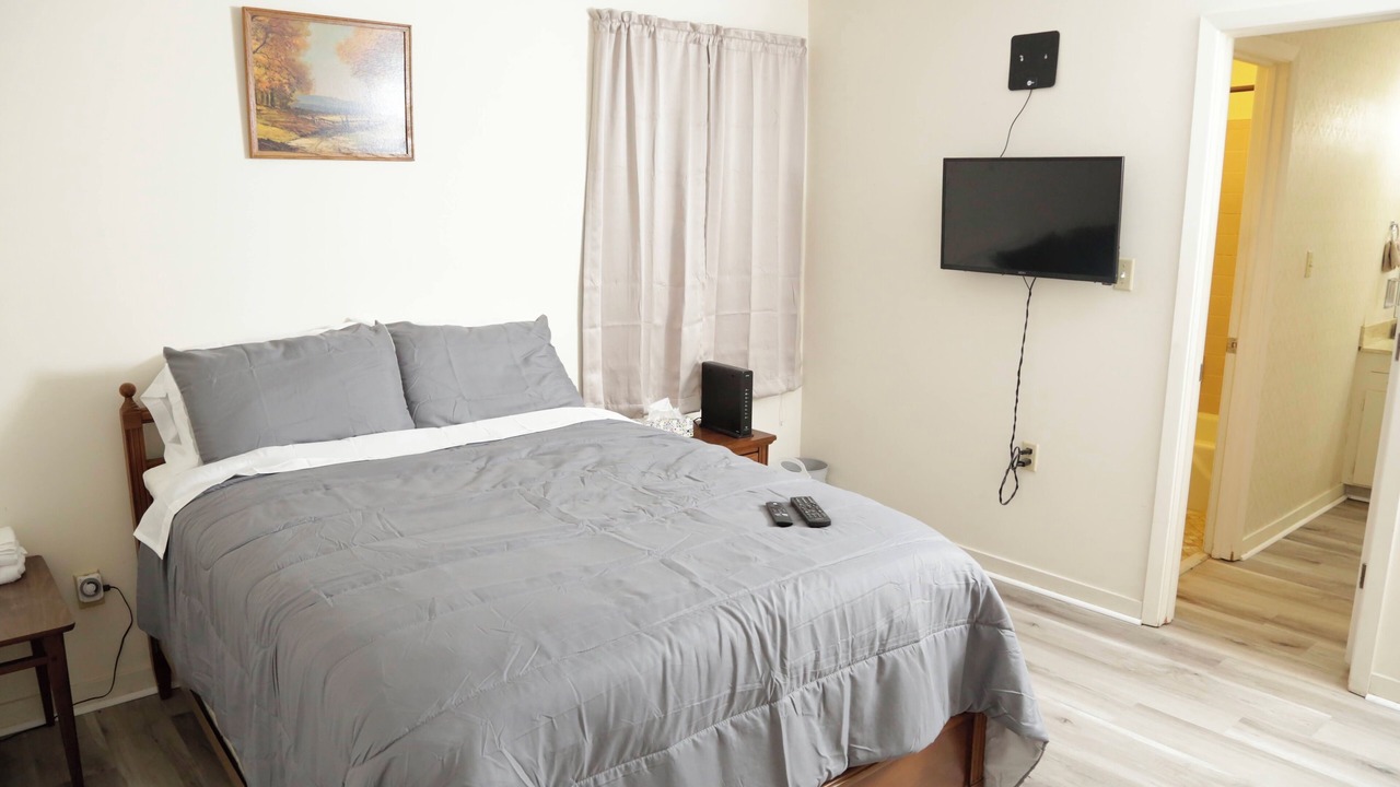 Photo of Bedroom in Jackson