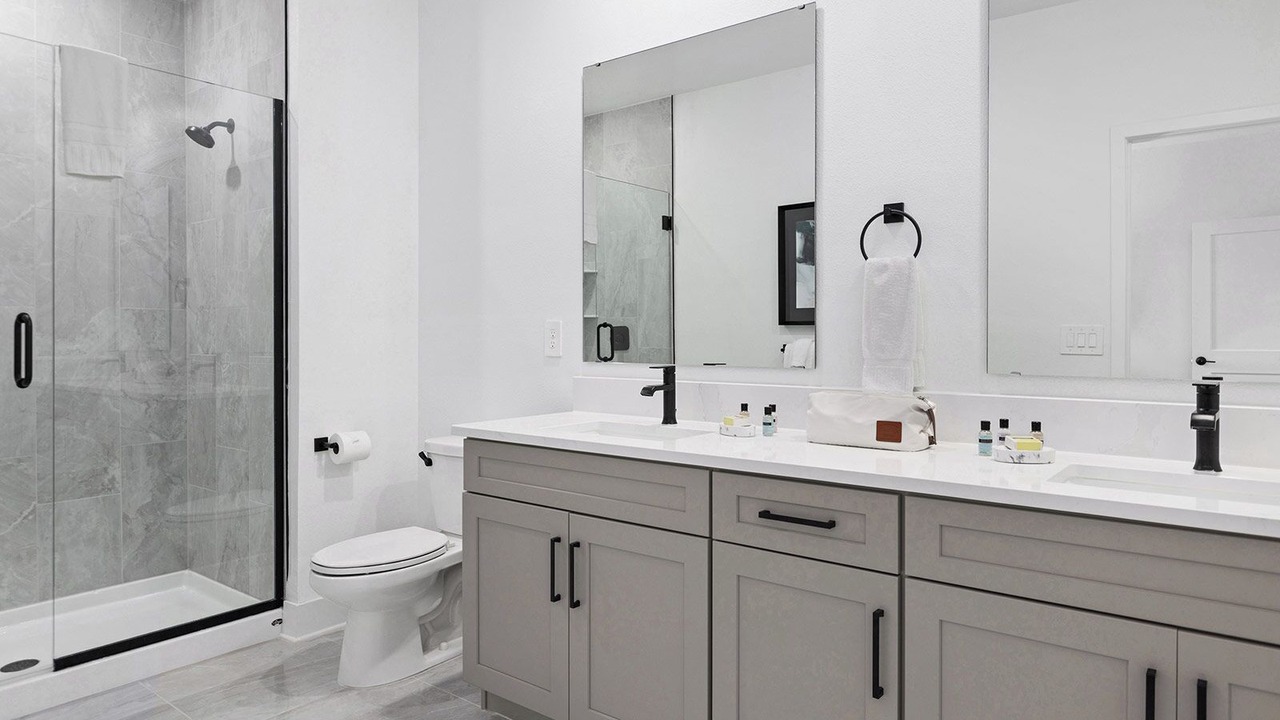 Photo of Bathroom in Florida Center
