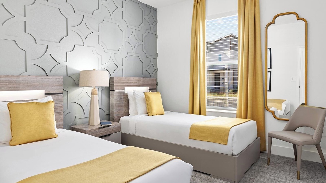 Photo of Bedroom in Florida Center