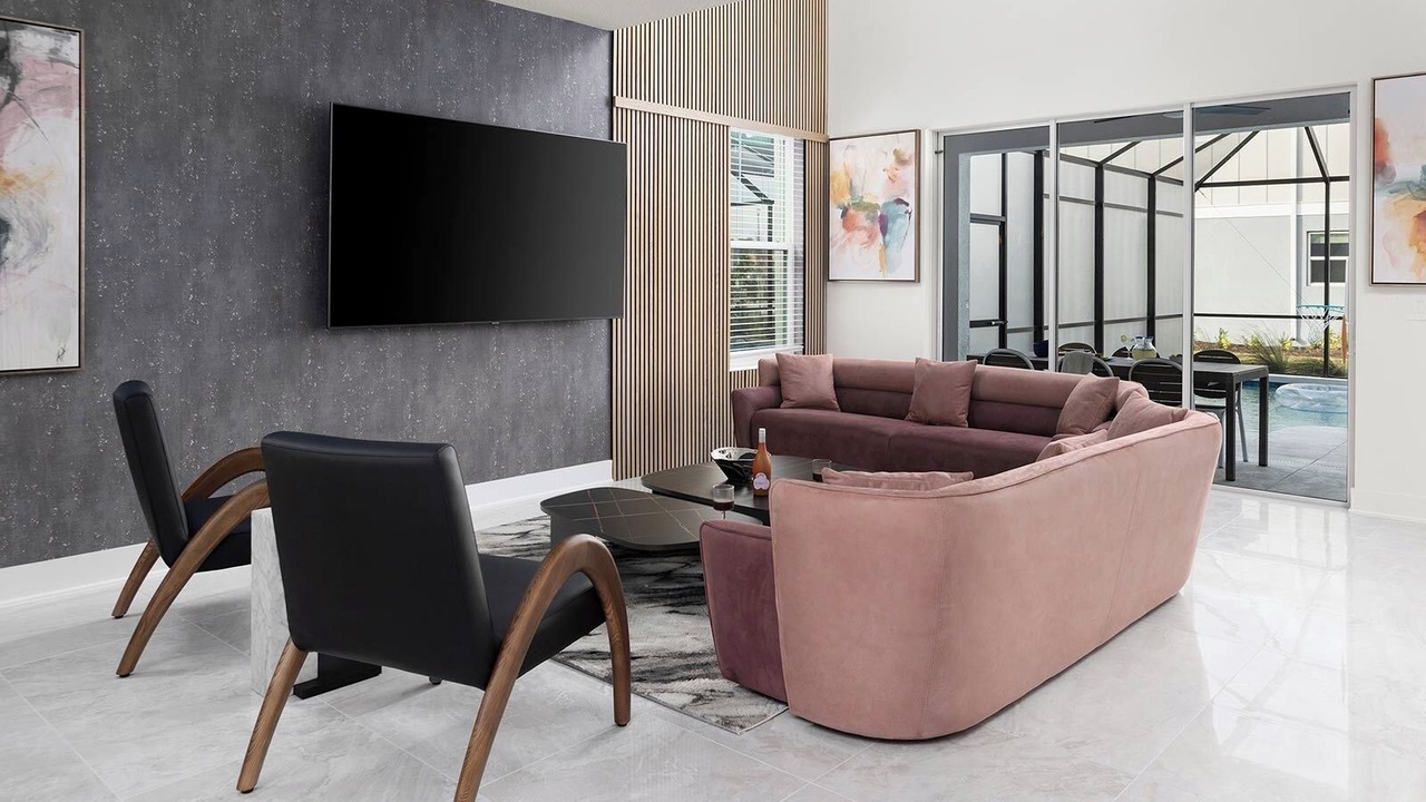 Photo of Livingroom in Florida Center