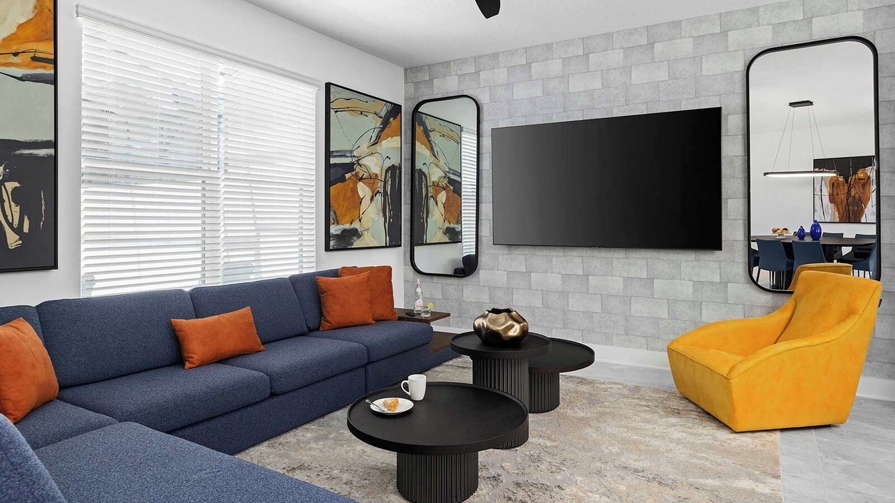 Photo of Livingroom in Florida Center