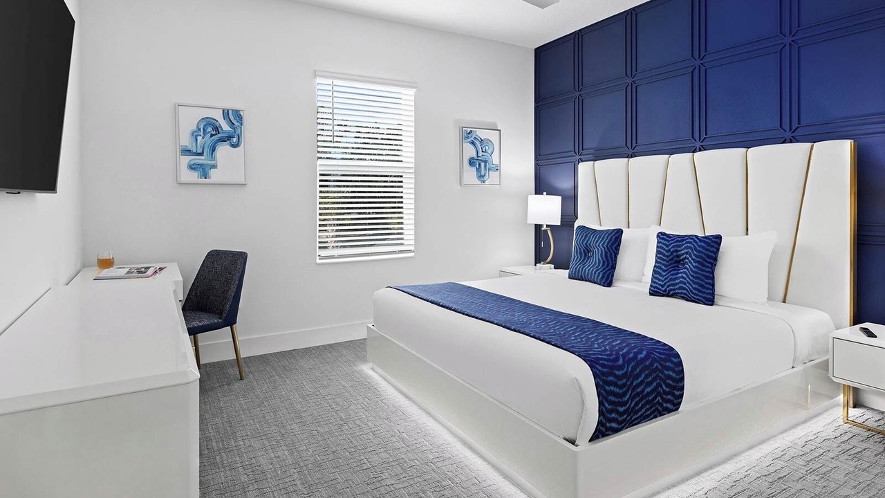 Photo of Bedroom in Florida Center