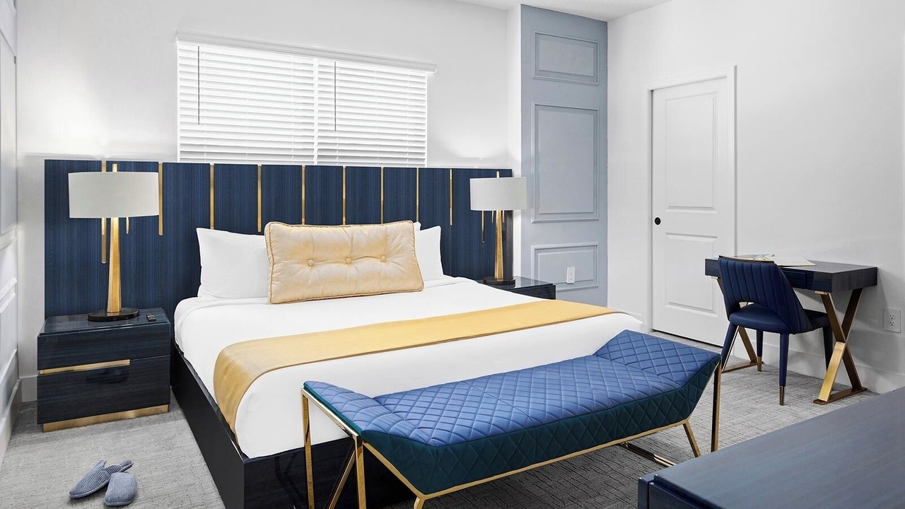 Photo of Bedroom in Florida Center