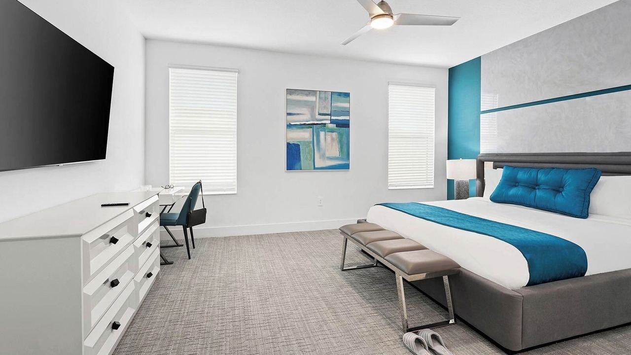 Photo of Bedroom in Florida Center