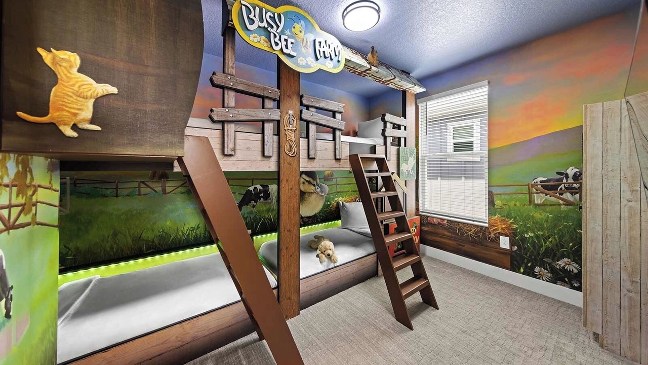 Photo of Bedroom in Florida Center