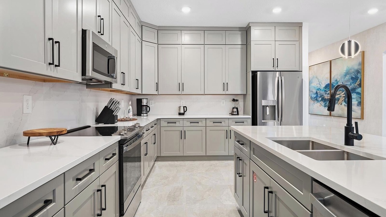 Photo of Kitchen in Florida Center