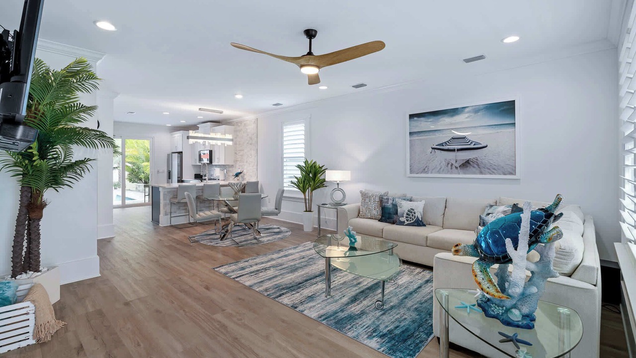 Photo of Livingroom in Butler Beach