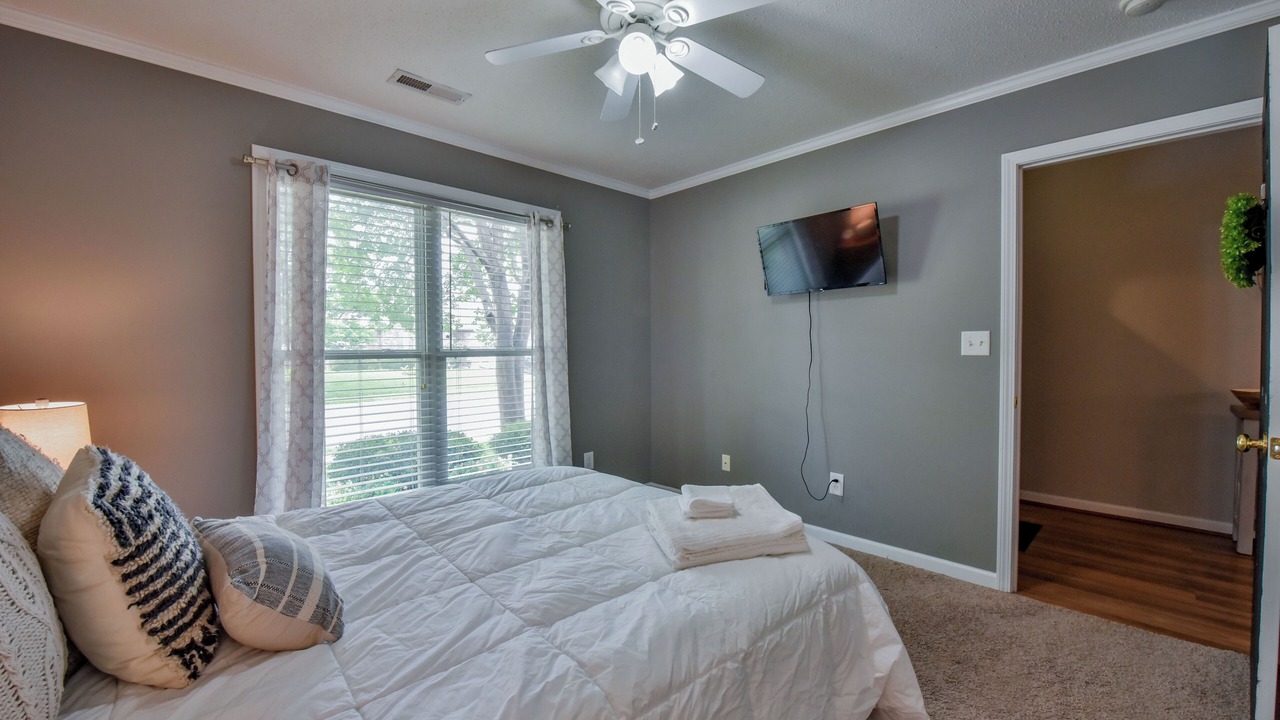 Photo of Bedroom in Tuscaloosa