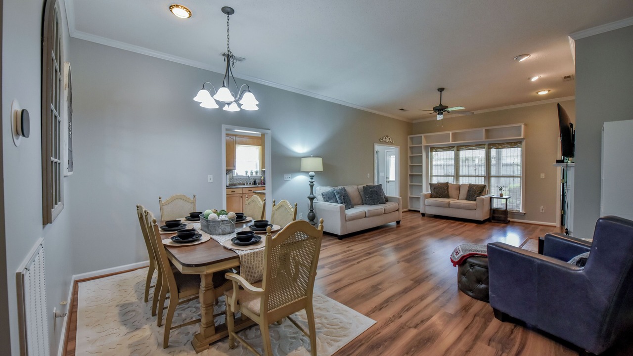 Photo of Livingroom in Tuscaloosa