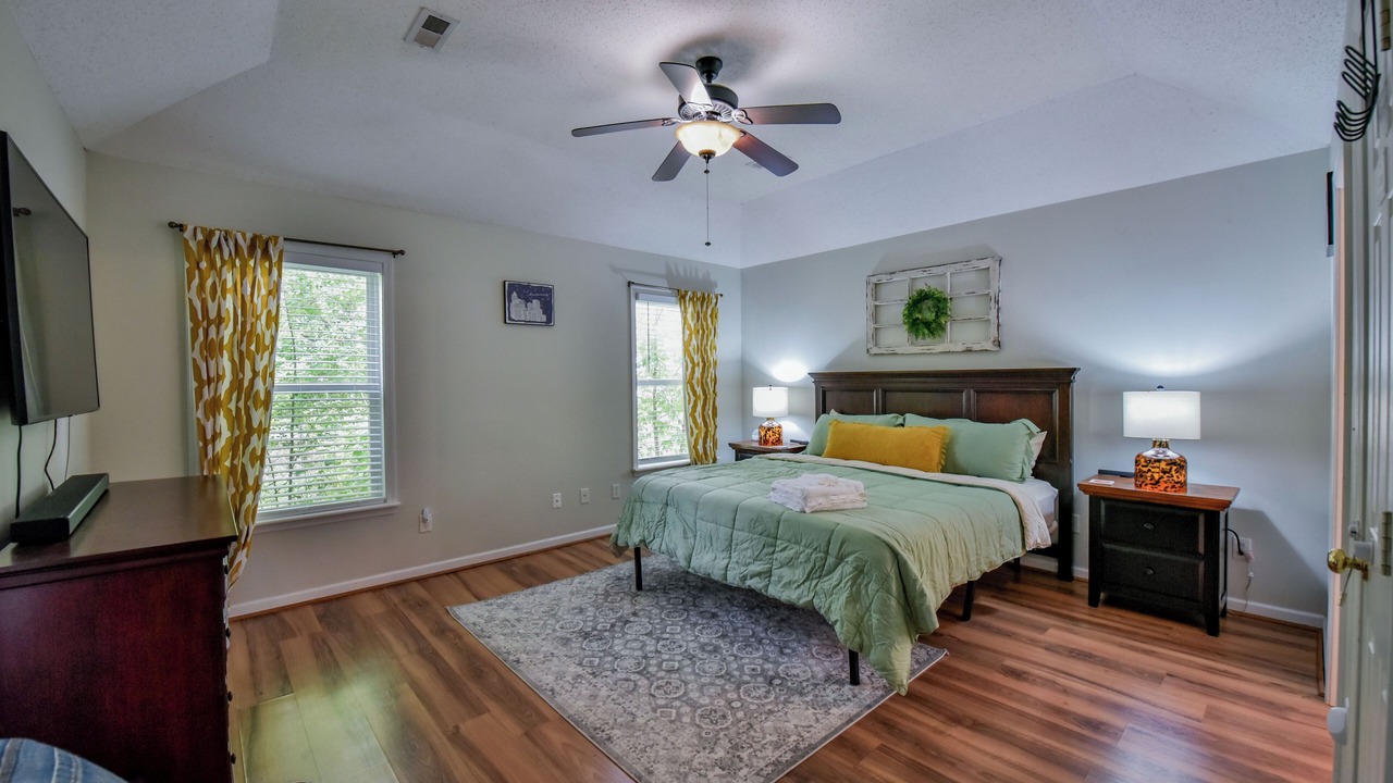 Photo of Bedroom in Tuscaloosa