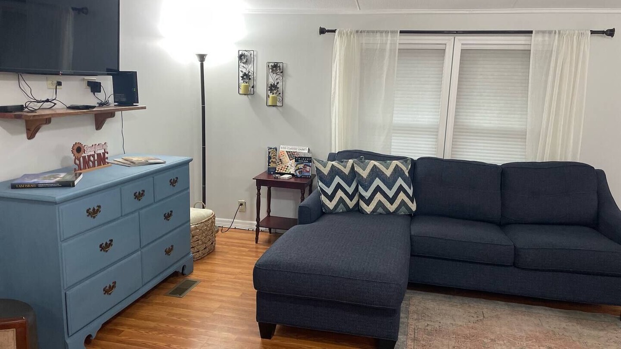 Photo of Livingroom in Interlachen