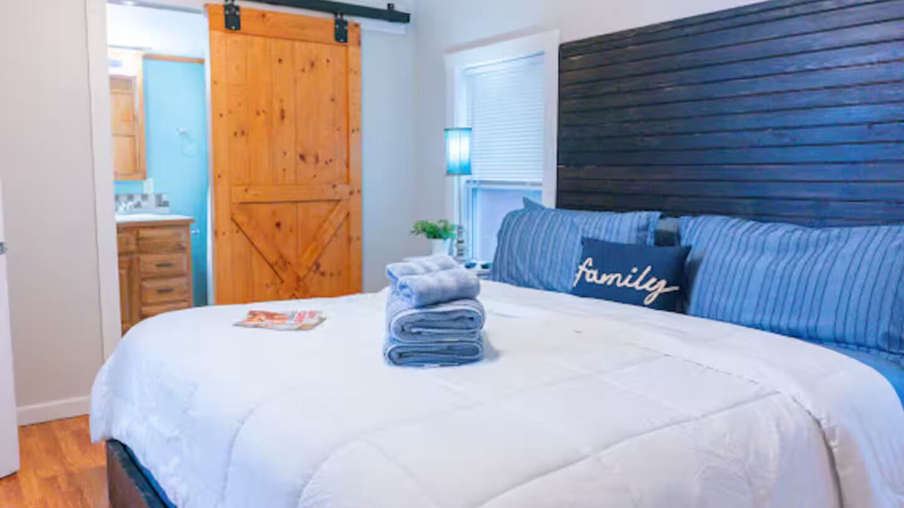 Photo of Bedroom in Interlachen