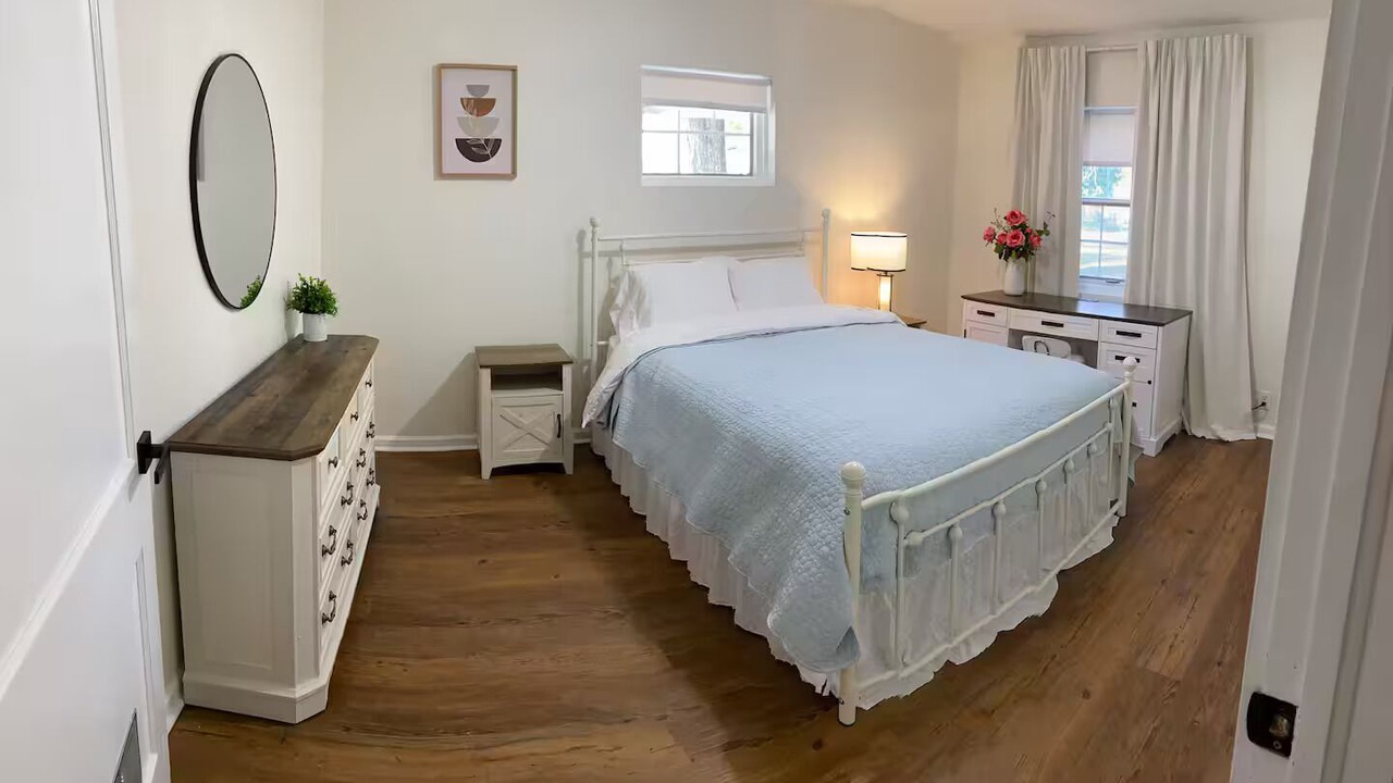 Photo of Bedroom in Haleyville