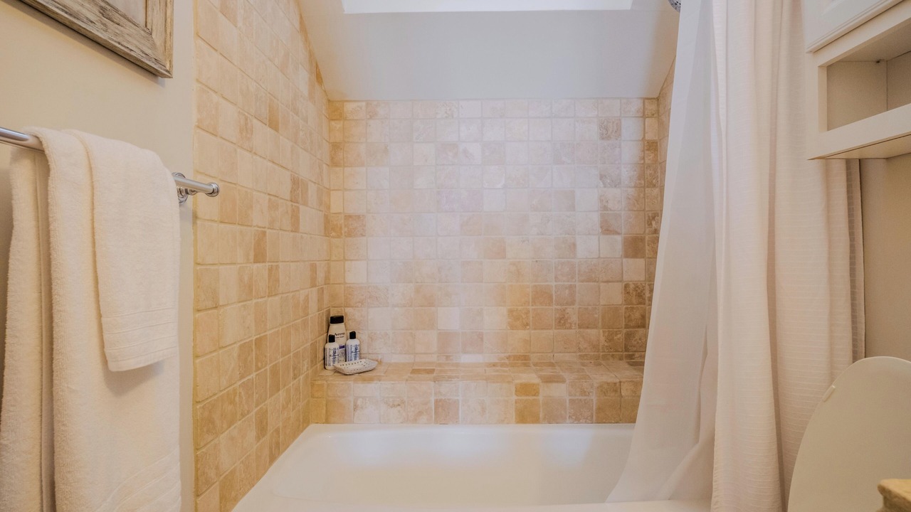 Photo of Bathroom in Sunnyside