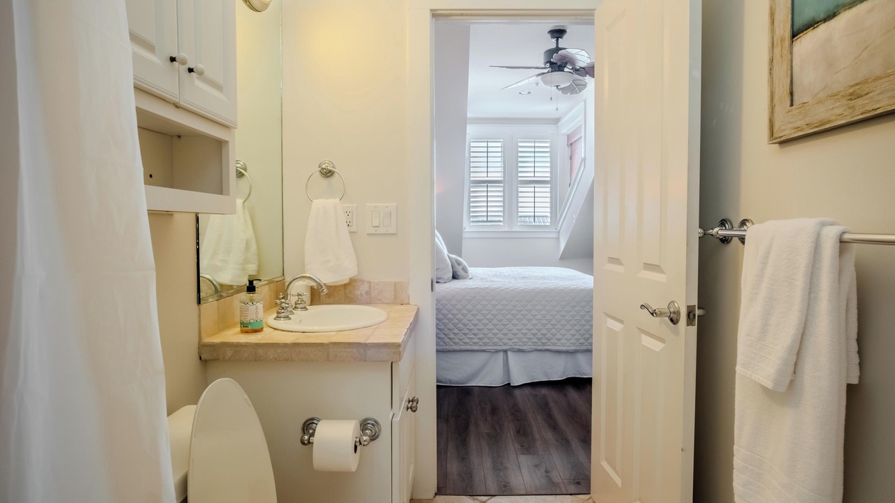 Photo of Bathroom in Sunnyside