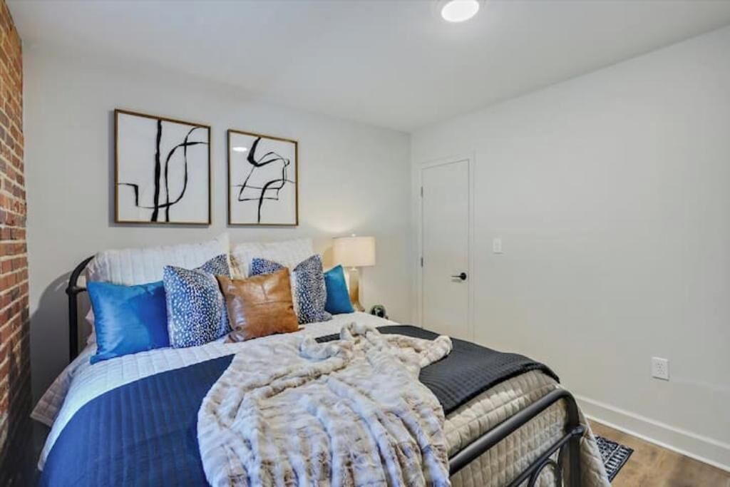 Photo of Bedroom in Downtown Jackson