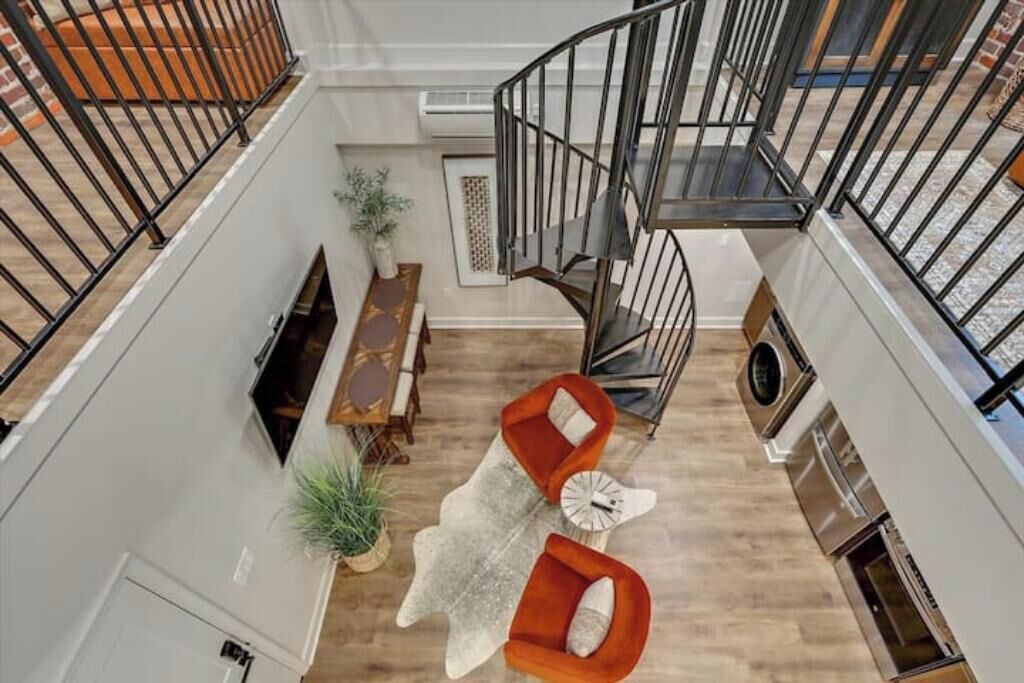 Photo of Livingroom in Downtown Jackson