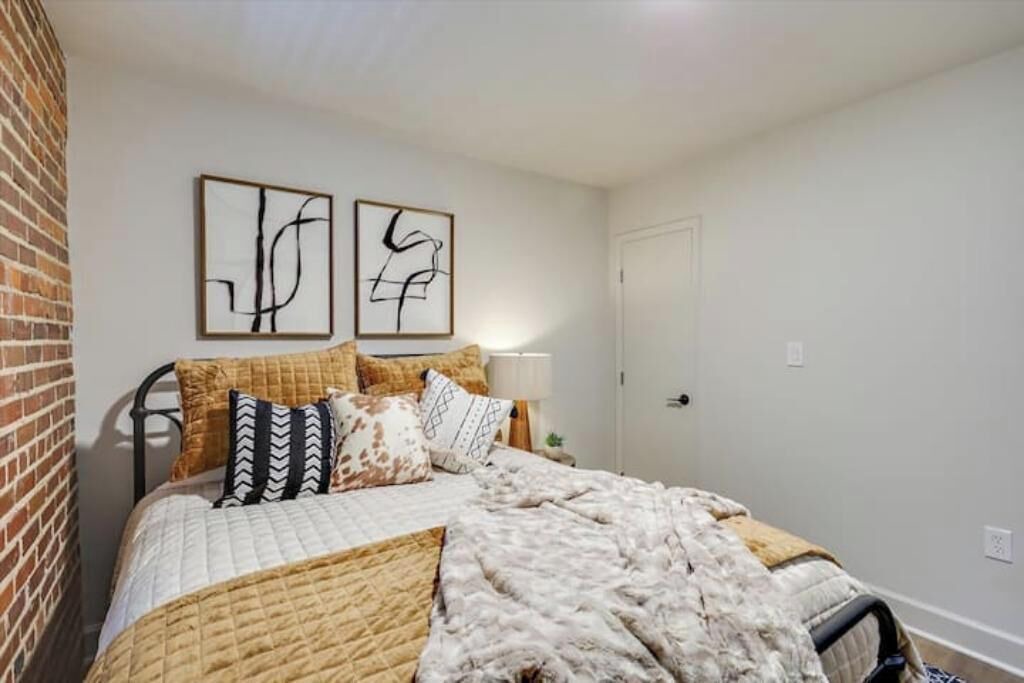 Photo of Bedroom in Downtown Jackson