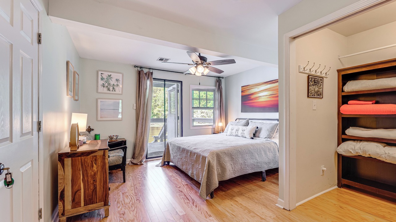 Photo of Bedroom in Titus