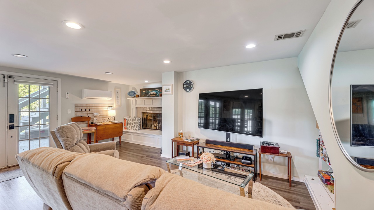 Photo of Livingroom in Titus