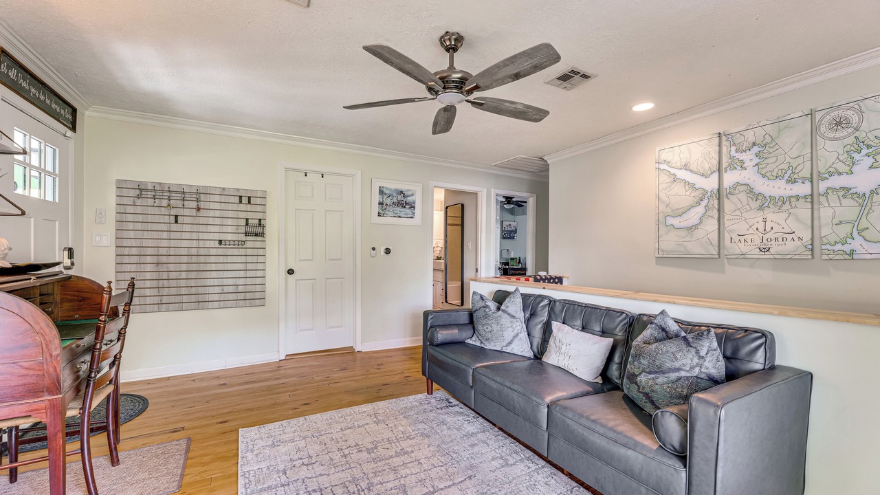 Photo of Livingroom in Titus
