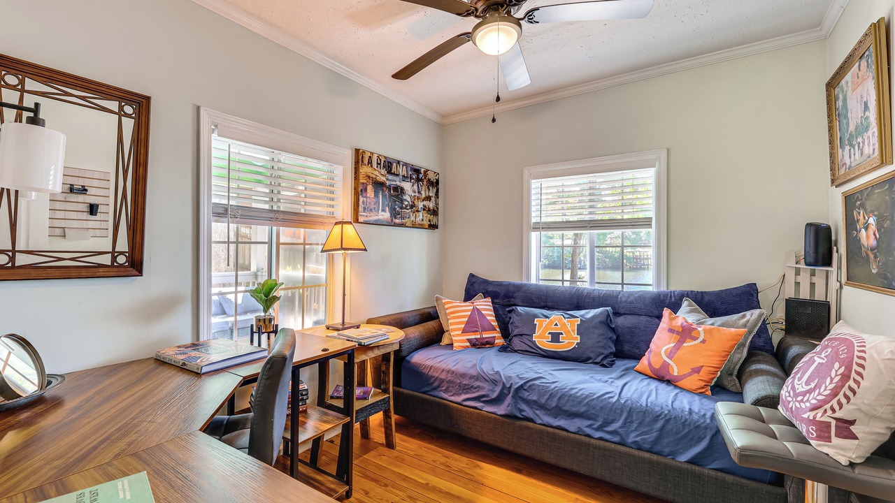 Photo of Livingroom in Titus