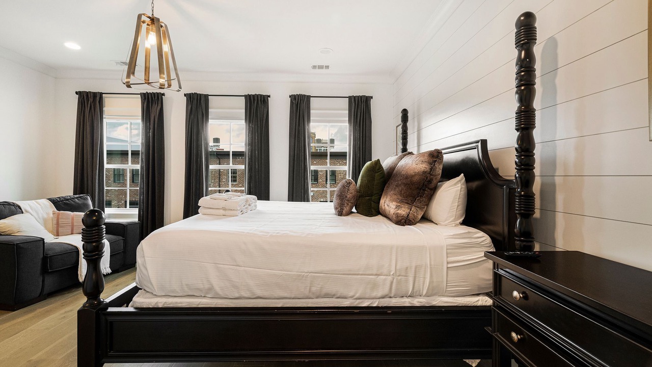 Photo of Bedroom in Hitch Village - Fred Wessels Homes