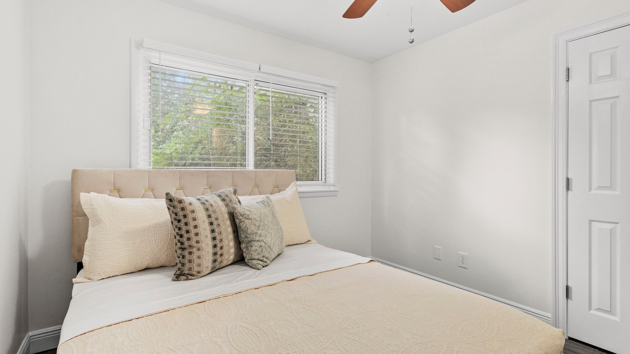Photo of Bedroom in Mississippi City