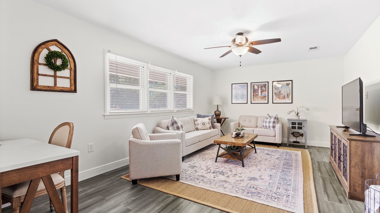 Photo of Livingroom in Mississippi City