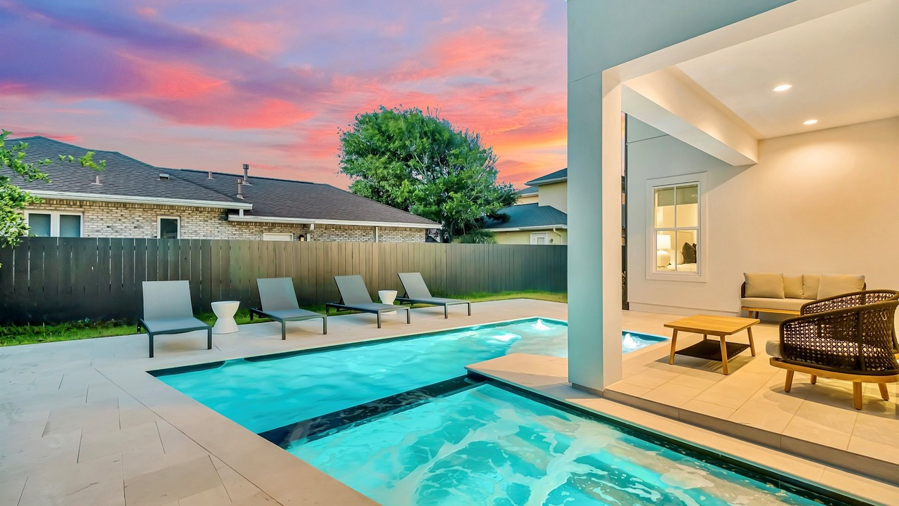 Photo of Outdoor in Avalon Beach Estates