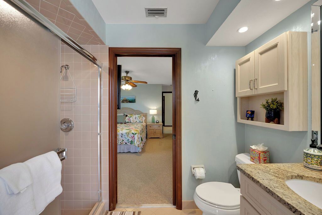 Photo of Bathroom in Palm Harbor