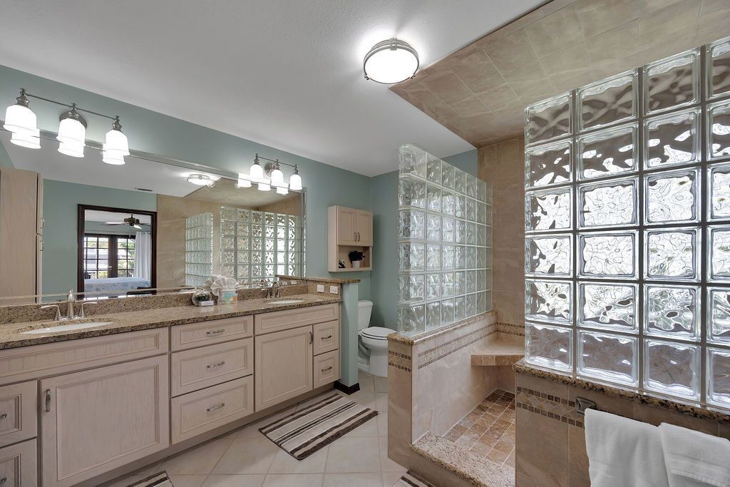 Photo of Bathroom in Palm Harbor