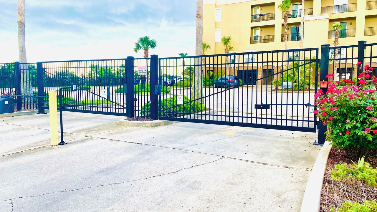 Photo of Outdoor in Henderson Point