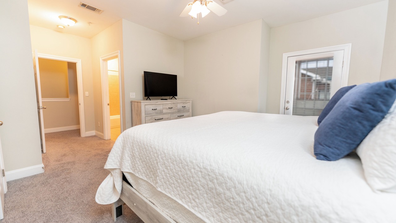 Photo of Bedroom in Tuscaloosa