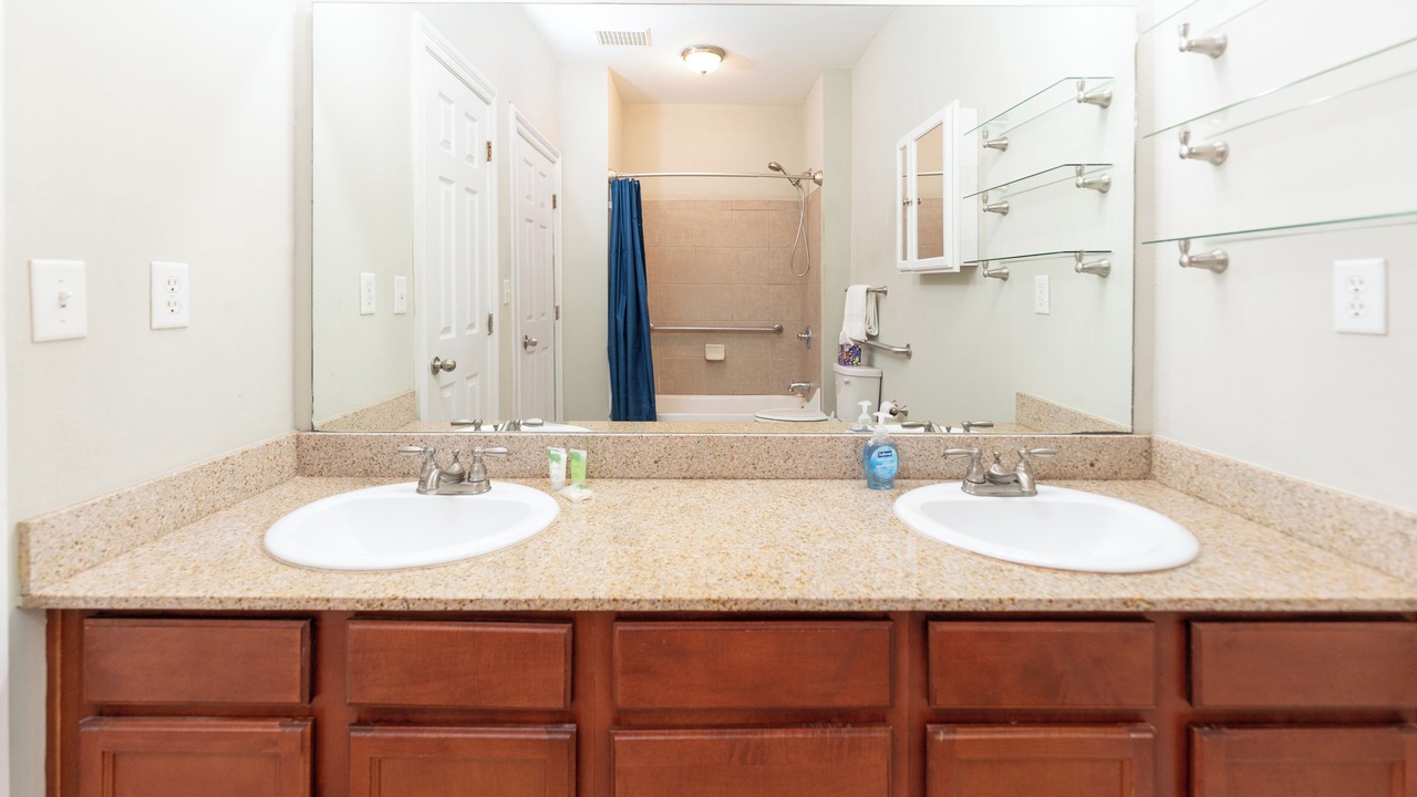 Photo of Bathroom in Tuscaloosa