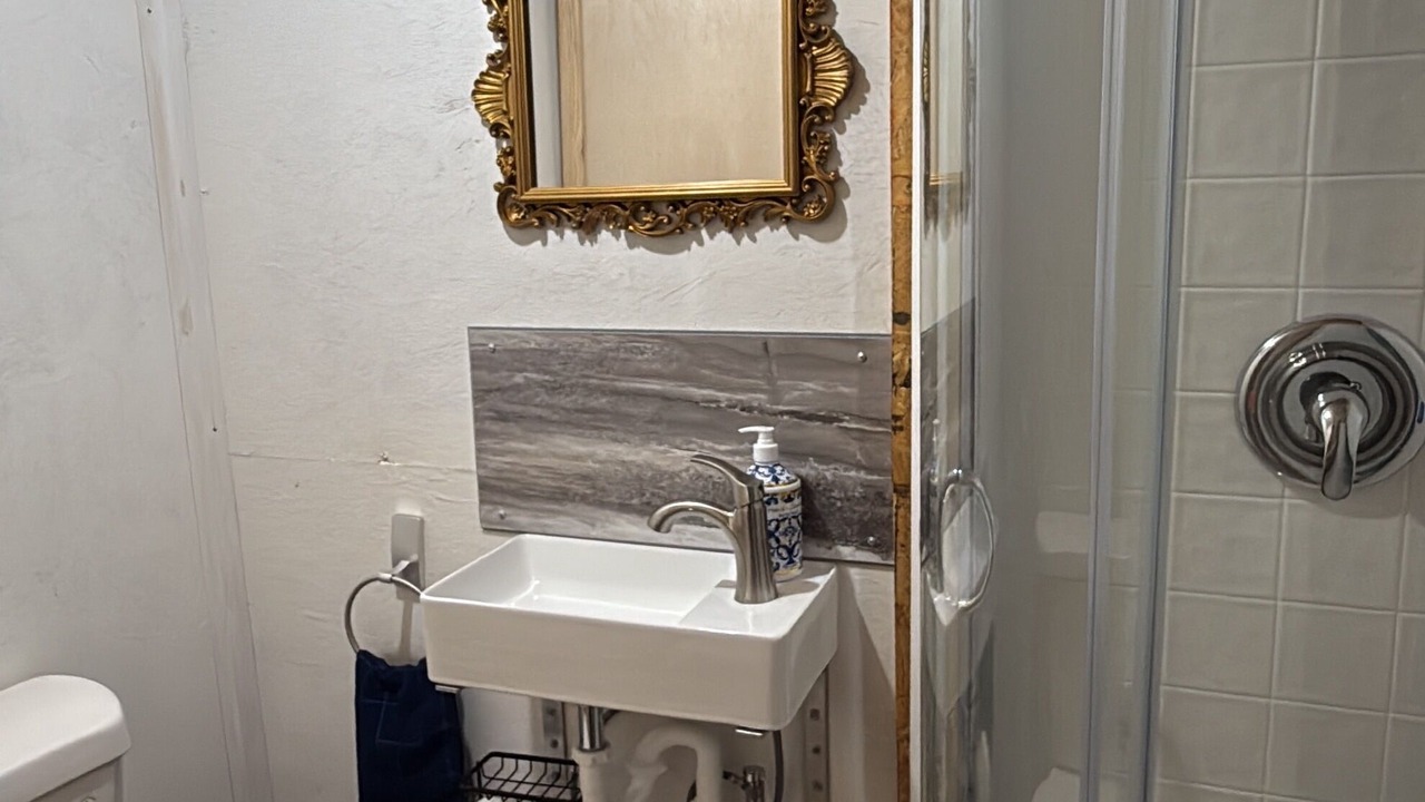 Photo of Bathroom in Mesena