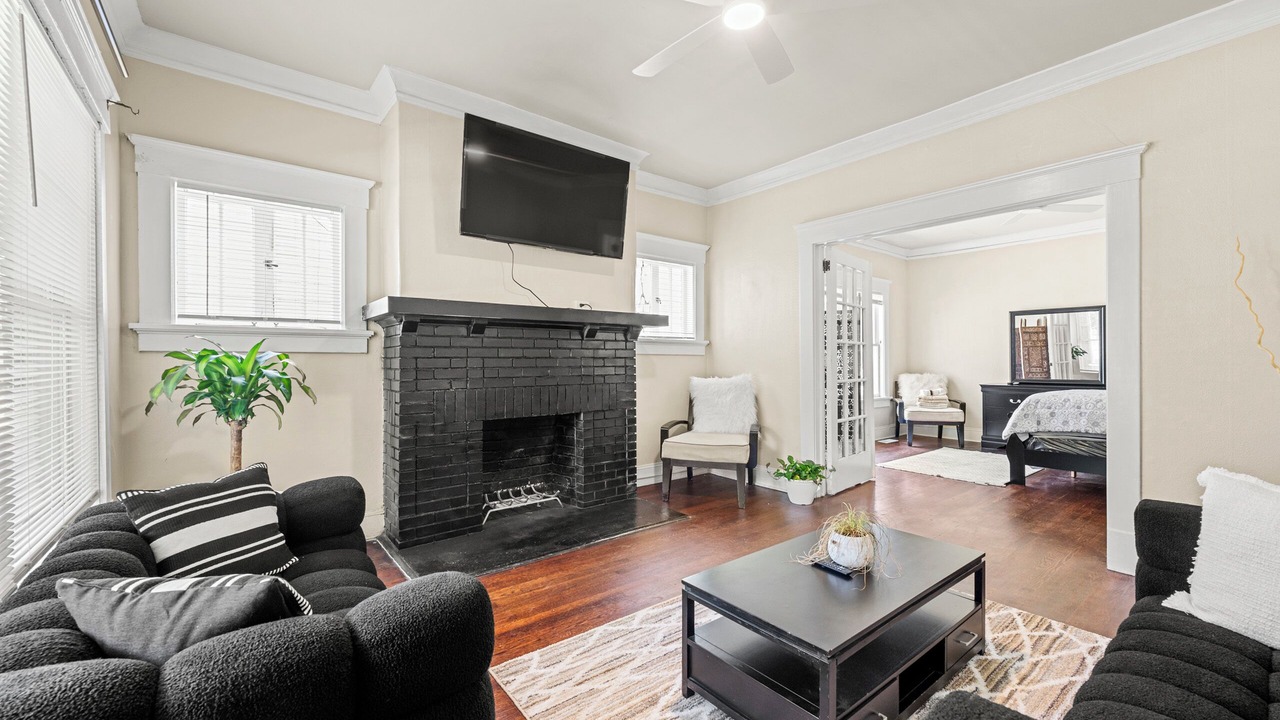 Photo of Livingroom in Westview