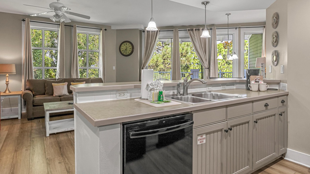 Photo of Kitchen in Baytowne Wharf