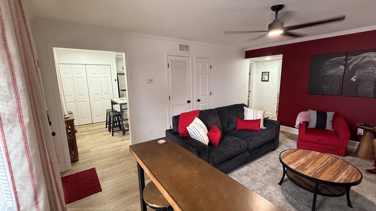Photo of Livingroom in Tuscaloosa