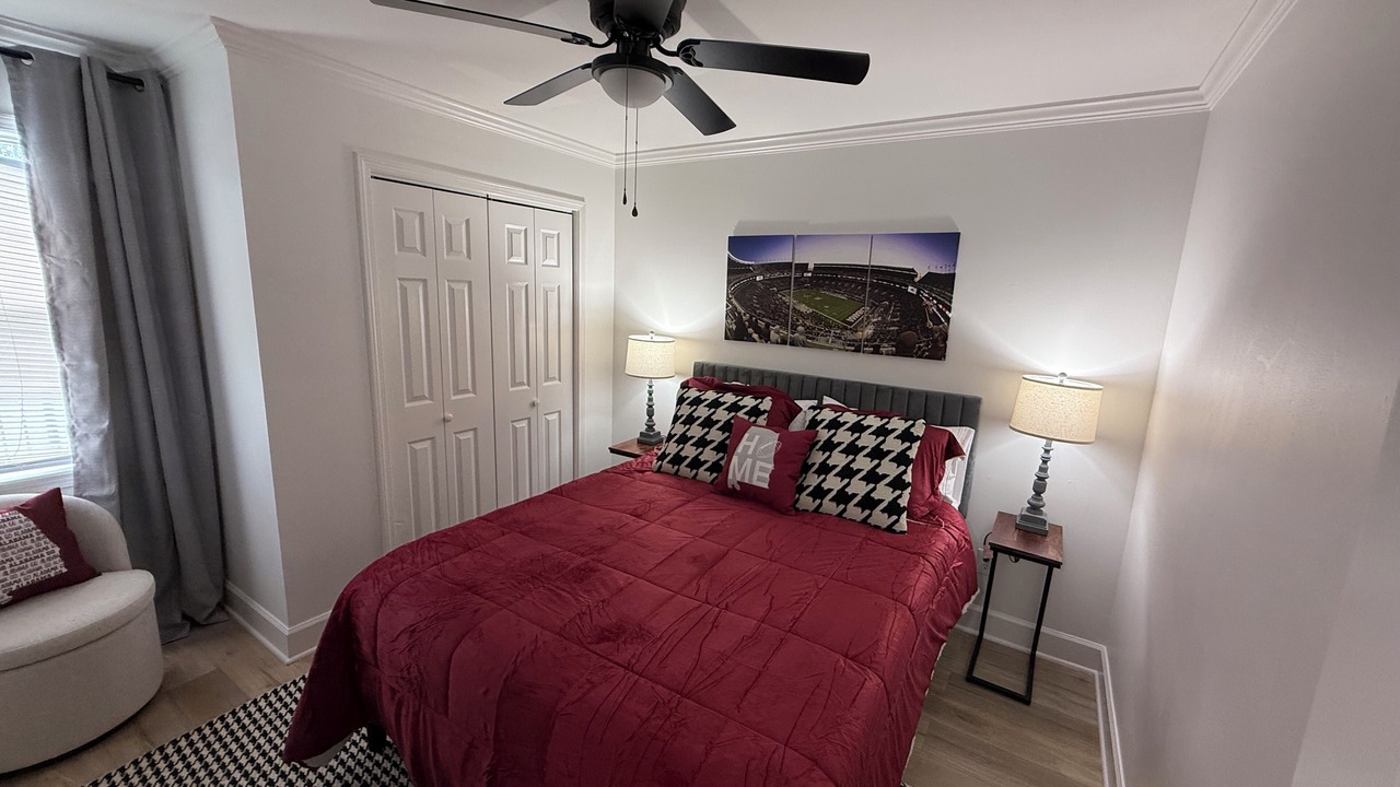 Photo of Bedroom in Tuscaloosa