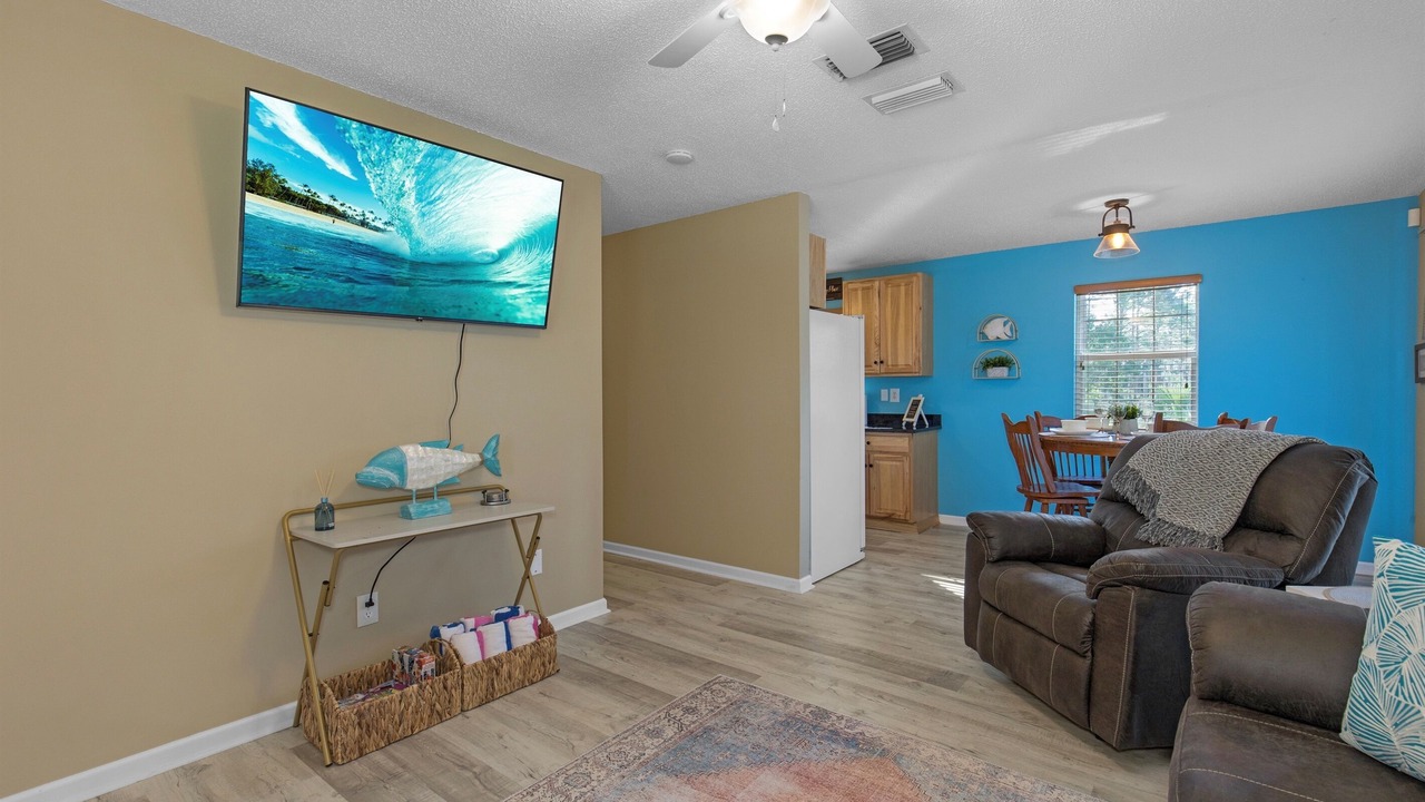 Photo of Livingroom in Theodore