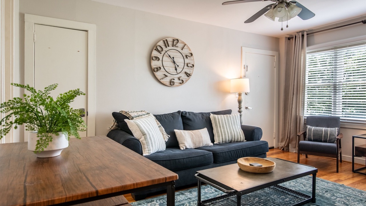 Photo of Livingroom in Five Points South