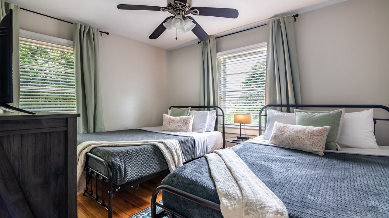 Photo of Bedroom in Five Points South