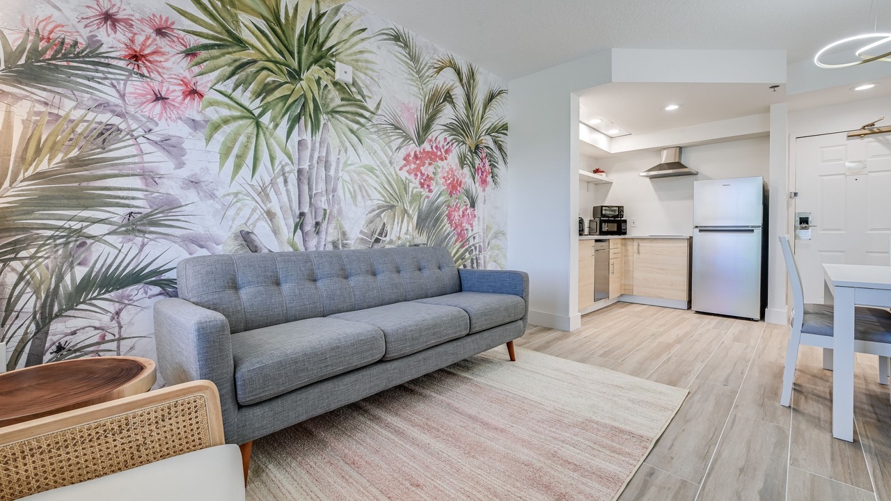 Photo of Livingroom in Florida Center